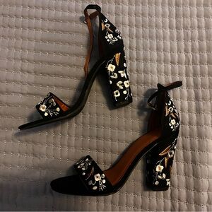 Mari A Black with Floral Embellishment Heels with Ankle Strap Size 9.5